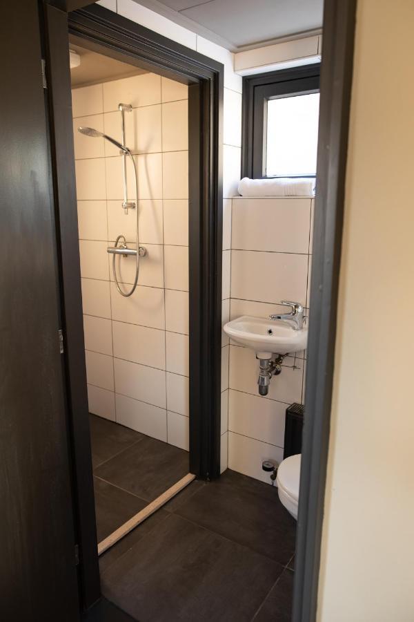 빌로크지일 Yep! Slapen Bij De Sluis B&B 외부 사진